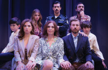 Unfriend, Θέατρο Νέος Ακάδημος