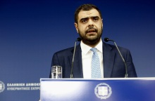 Παύλος Μαρινάκης: Οι πολίτες δεν θα πληρώσουν ενδεχόμενες ανατιμήσεις στο ρεύμα - Η ενημέρωση από τον κυβερνητικό εκπρόσωπο.