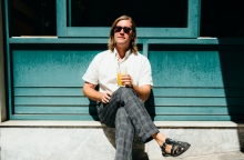 Ο τραγουδοποιός Jaakko Eino Kalevi μιλάει στην Athens Voice για τη μετακόμισή του από τη Φινλανδία στην Ελλάδα και το άλμπουμ «Chaos Magic» που εμπνεύστηκε από τη ζωή στην Αθήνα.