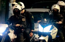 Συνελλήφθησαν τέσσερα άτομα για παράνομη παροχή στάθμευσης στο Κολωνάκι