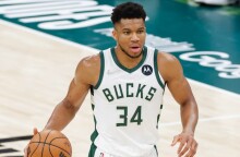 Μιλγουόκι Μπακς: Ήττα παρά την 54άρα του Αντετοκούνμπο