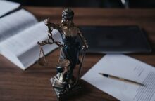 Βραζιλία: Δικαστής εξέδωσε ετυμηγορία με τη βοήθεια της τεχνητής νοημοσύνης - Βρίθει λαθών και εκλήθη να δώσει εξηγήσεις.