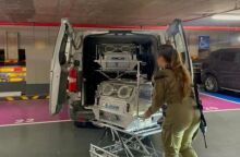 Γάζα: Οι ισραηλινές ένοπλες δυνάμεις ανακοινώνουν πως μεταφέρουν θερμοκοιτίδες για ενδεχόμενη απομάκρυνση νεογνών από το νοσοκομείο Αλ Σίφα.