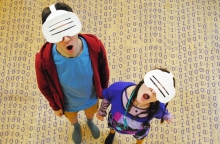 ΠΟΥΠΟΥΛApp: Η θεατρική παράσταση της Έμης Σίνης και του Άγγελου Αγγέλου, της ομάδας Κοπέρνικος, που παίζεται κάθε Κυριακή στο Ίδρυμα Μιχάλης Κακογιάννης.