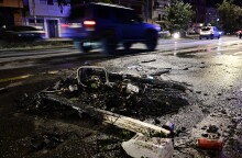 Επεισόδια σε Μεσογείων, Ασπρόπυργο, Μενίδι για τον θάνατο του 17χρονου Ρομά