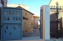 Μουσείο Νεότερου Ελληνικού Πολιτισμού: Ανοίγει τις πύλες του για το κοινό σε 18 κτίρια στην Πλάκα - Αυτοψία της Λίνας Μενδώνη.