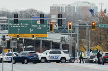 Έκρηξη ΙΧ με δύο νεκρούς σε γέφυρα στα σύνορα με τον Καναδά