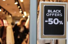 Εκπτωτική περίοδος: H Cyber Monday έρχεται στη θέση της Black Friday - Ανοιχτά τα εμπορικά καταστήματα την Κυριακή - Συμβουλές προς καταναλωτές.