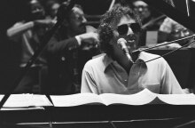 Randy Newman: Η επιτυχία του είναι οικογενειακή παράδοση, έγινε 80 ετών