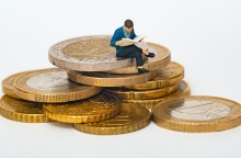 Η πορεία της ελληνικής οικονομίας προς Παραβίαση Βασικών Οικονομικών Αρχών