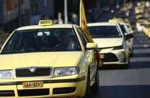 Σε τετραήμερη απεργία προχωρούν τα ταξί - Τι θα ισχύσει στην Αθήνα