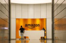 Υπουργείο Εργασίας - Επεκτείνεται η συνεργασία μεταξύ ΔΥΠΑ και Amazon - Τα νέα προγράμματα και δράσεις - Περισσότερες ευκαιρίες εκπαίδευσης και κατάρτισης.