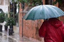 Βροχές, καταιγίδες και χαλαζοπτώσεις συνθέτουν το σκηνικό του καιρού αύριο