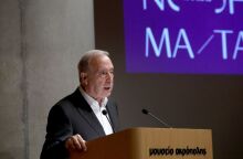 «Νοήματα» στο Μουσείο Ακρόπολης: Ο διευθυντής του μουσείου Νίκος Σταμπολίδης παρουσίασε τη νέα έκθεση - Η αναφορά του στο θέμα των Γλυπτών του Παρθενώνα.