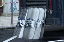 Θεσσαλονίκη: Επίθεση με μολότοφ σε διμοιρία των ΜΑΤ στο ΑΠΘ - Στο σημείο όπου κατασκευάζεται η νέα βιβλιοθήκη του Ιδρύματος - Στεγαζόταν επί 34 χρόνια κατάληψη.