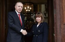 Ερντογάν: Η κίνηση εγκαρδιότητας στην Κ. Σακελλαροπούλου