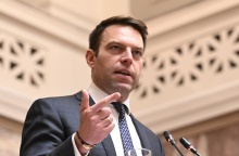 Στ. Κασσελάκης: «Την ώρα που τα ΜΜΕ της προπαγάνδας μιλούν για "εκδρομή", εμείς θα έχουμε ένα τριήμερο εργασίας