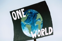 Ντουμπάι-Καρδίτσα: Ένα φουγάρο δρόμος 