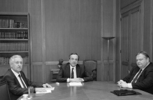 Ο Ανδρέας Παπαδόπουλος σχολιάζει την αντίδραση του Αντώνη Σαμαρά στην τροπολογία της κυβέρνησης για το μεταναστευτικό.