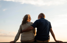 Eurostat: Οι γυναίκες στην ΕΕ ζουν πεντέμισι χρόνια περισσότερο από τους άνδρες- Το προσδόκιμο ζωής στην ΕΕ στα 80,6 έτη	