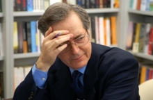 Ο Ευγένιος Τριβιζάς επιστρέφει με μία νέα ιστορία για τα Χριστούγεννα 