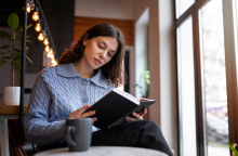 36 βιβλία για τα Χριστούγεννα: Επιστήμη, ιστορία, μελέτες, βιογραφίες, προσωπική ανάπτυξη