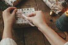 Ποιοι γιορτάζουν σήμερα 23 Δεκεμβρίου; Το εορτολόγιο της Athens Voice σου τους θυμίζει. Μην ξεχάσεις να τους δώσεις τις καλύτερες ευχές σου!