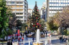 Εορταστικός στολισμός στο Σύνταγμα