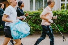 Plogging, μια καινούργια σουηδική συνήθεια