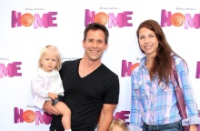 O Christian Oliver με τη σύζυγό του και τη μικρότερη κόρη του στην πρεμιέρα ταινίας λίγα χρόνια πριν βρει τραγικό θάνατο στο αεροπορικό δυστύχημα