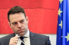 Οι παροιμίες που δεν καταλαβαίνει ο Στέφανος