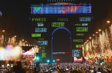 «Είμαι κι εγώ εδώ»: Οθόνες, κινητά και η υπαρξιακή ανάγκη του ανήκειν