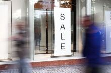 Χειμερινές εκπτώσεις 2024: Ανοιχτά σήμερα τα καταστήματα, Κυριακή 14 Ιανουαρίου τα καταστήματα - Το ωράριο λειτουργίας - Τα σημεία SOS για τους καταναλωτές.