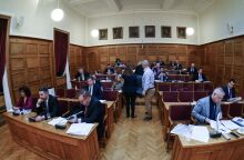 Εξεταστική για Τέμπη - Κύκλοι της πλειοψηφίας: Μεγάλες ευθύνες της ΡΑΣ αποκαλύπτει η κατάθεση της προέδρου της Αρχής, Ιωάννας Τσιαπαρίκου.