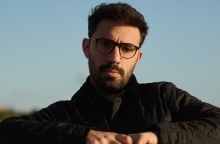 Γρηγόρης Ρέντης: «Η ζωή των μισθοφόρων μοιάζει με αυτή των μοναχών»