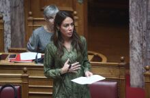 Δόμνα Μιχαηλίδου για συντάξεις, κατώτατο μισθό και επιδόματα