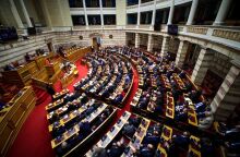 Αίτημα συγγενών των θυμάτων για άρση ασυλίας Καραμανλη και Σπίρτζη