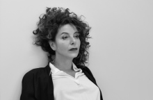 Η σκηνοθέτρια Ελλη Παπακωνσταντίνου