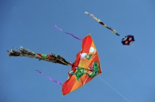 Χαρταετοί στον ουρανό 