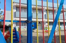 Κλειστή είσοδος σχολείου