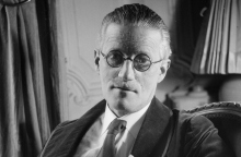 Τζέιμς Τζόυς: Ο διασημότερος Ιρλανδός μοντερνιστής γεννιέται σαν σήμερα πριν 142 χρόνια