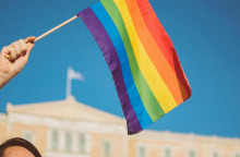 Ομόφυλα άτομα μοιράζονται σκέψεις για το νέο νομοσχέδιο