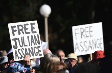 Τζούλιαν Ασάνζ: Να μην γίνει έκδοση του ιδρυτή του Wikileaks στις ΗΠΑ
