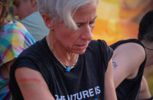  Μαρλέν Σίντχομ: Φεμινίστρια και ΛΟΑΤΚΙ+ ακτιβίστρια