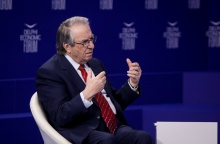 Ο Γιώργος Μπαμπινιώτης