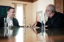 Δήμος Αθηναίων: Ο Χάρης Δούκας συνάντησε τον Κάρλος Μορένο, εμπνευστή της «πόλης των 15 λεπτών» - Τα θέματα που συζητήθηκαν.