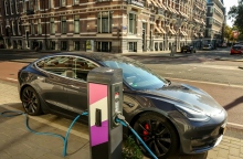 Ευρωπαϊκή Επιτροπή: Το 60% των αυτοκινήτων ηλεκτροκίνητα ως το 2040