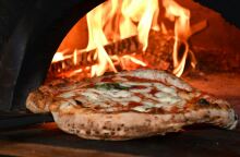 Παγκόσμια Ημέρα Πίτσας: Η ιστορία πίσω από το αγαπημένο fast food