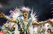 Βραζιλία: Άνοιξε η αυλαία για το καρναβάλι του Ρίο ντε Τζανέιρο