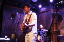 Ο Πάνος Βλάχος επιβεβαιώνει την αγάπη της αριστεράς για τη βία